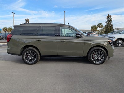 2025 Ford Expedition Platinum