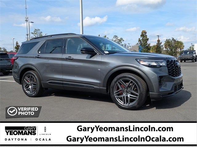 2026 Ford Explorer ST-Line