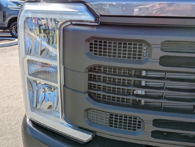 2027 Ford F-350SD XL