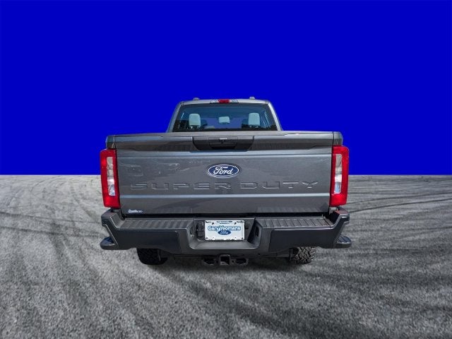 2027 Ford F-350SD XL