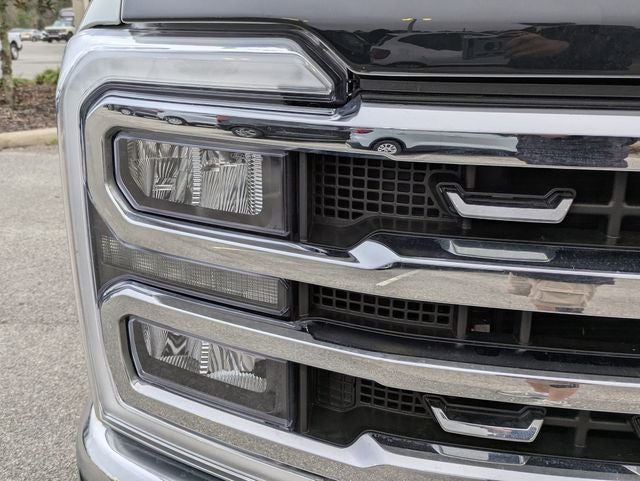 2025 Ford F-350SD Lariat