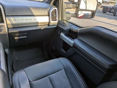 2022 Ford F-350SD Lariat