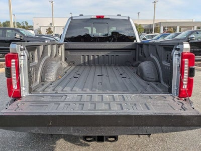 2027 Ford F-350SD Lariat DRW