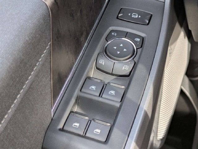 2027 Ford F-350SD Lariat DRW