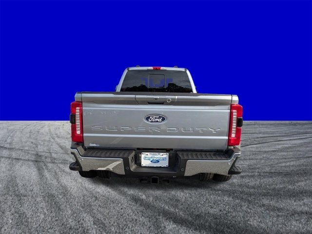 2027 Ford F-350SD Lariat DRW