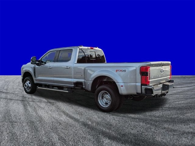 2027 Ford F-350SD Lariat DRW