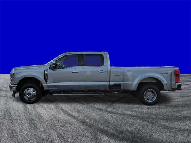 2027 Ford F-350SD Lariat DRW