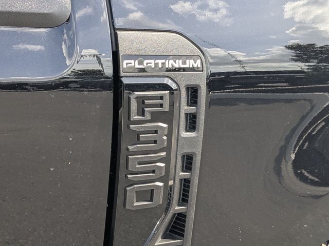 2026 Ford F-350SD Platinum DRW
