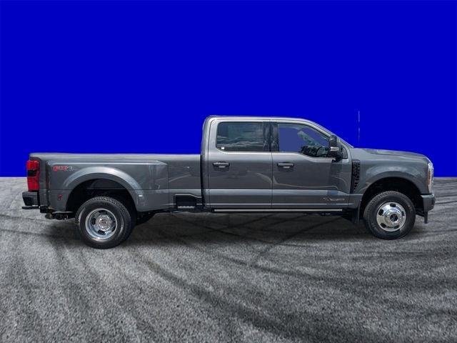 2026 Ford F-350SD Platinum DRW