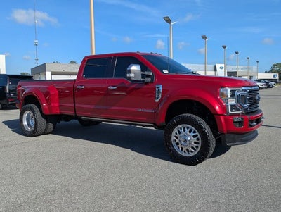 2022 Ford F-450SD Platinum