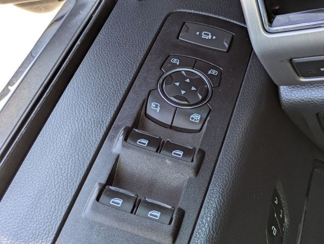 2022 Ford F-450SD Platinum