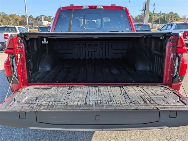 2022 Ford F-150 Lightning Lariat