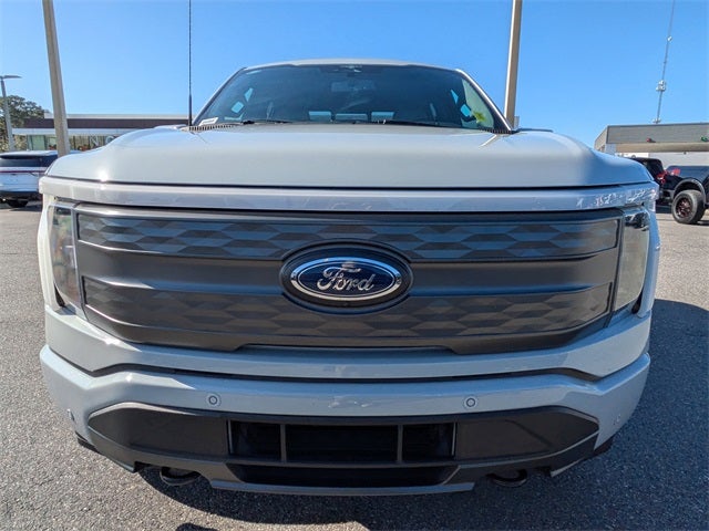 2023 Ford F-150 Lightning Lariat