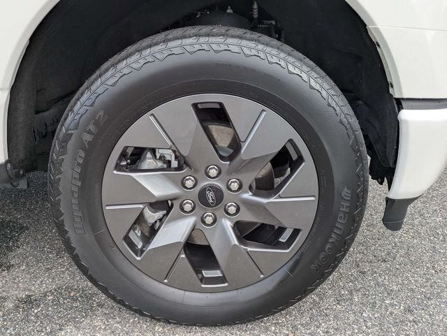 2023 Ford F-150 Lightning Lariat