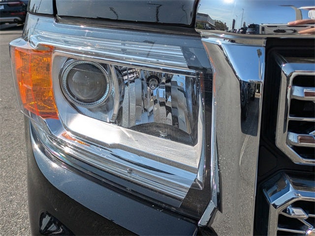 2022 GMC Canyon Denali