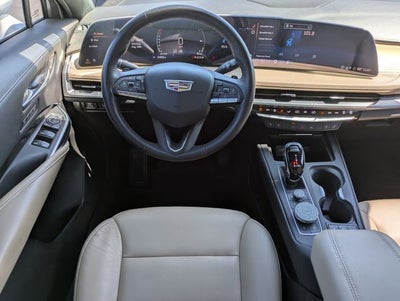2024 Cadillac XT4 Premium Luxury