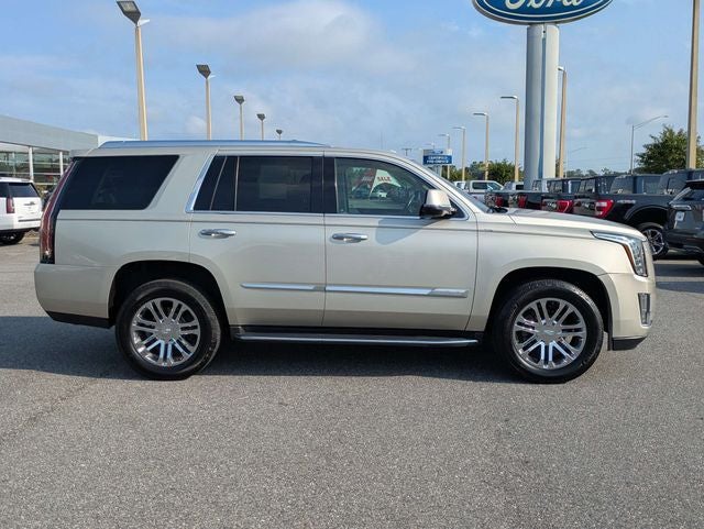 2016 Cadillac Escalade Base