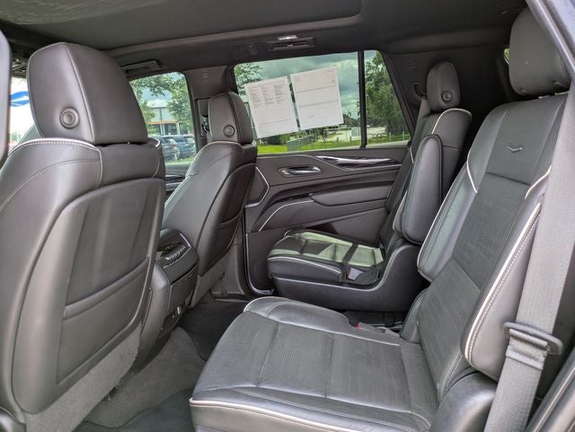 2022 Cadillac Escalade Sport