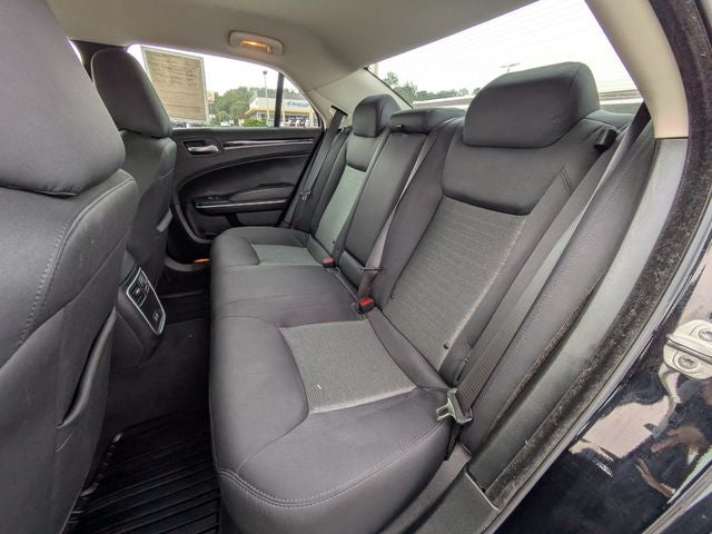 2023 Chrysler 300 Touring