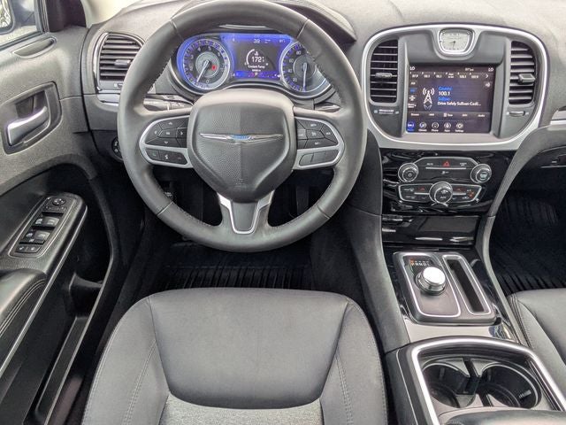 2023 Chrysler 300 Touring