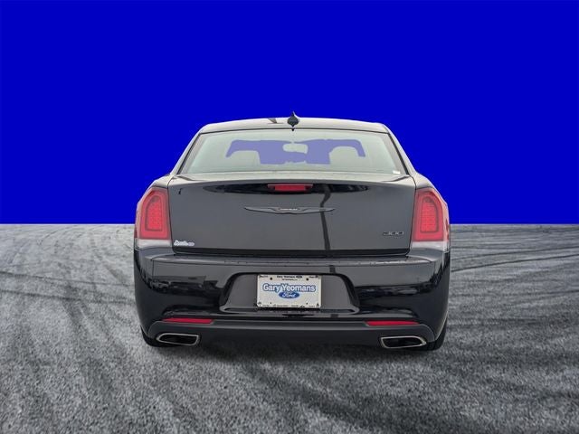2023 Chrysler 300 Touring