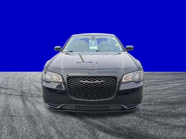 2023 Chrysler 300 Touring