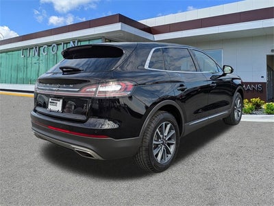 2022 Lincoln Nautilus Standard