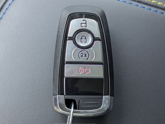 2026 Ford Maverick Lobo High