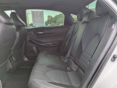 2022 Toyota Avalon Hybrid XSE