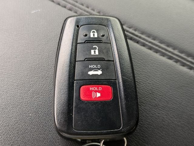 2022 Toyota Avalon Hybrid XSE