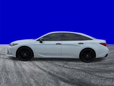 2022 Toyota Avalon Hybrid XSE