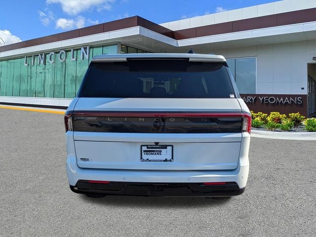 2027 Lincoln Navigator Reserve