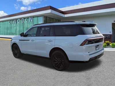 2027 Lincoln Navigator Reserve