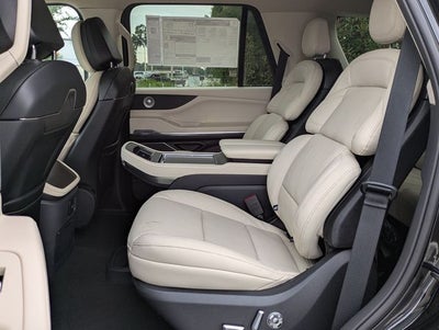 2027 Lincoln Navigator Reserve