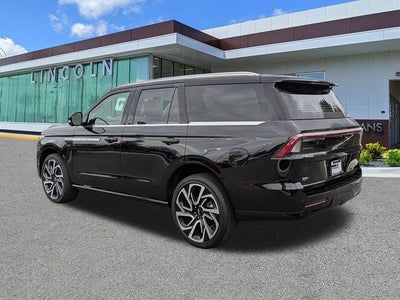 2027 Lincoln Navigator Reserve