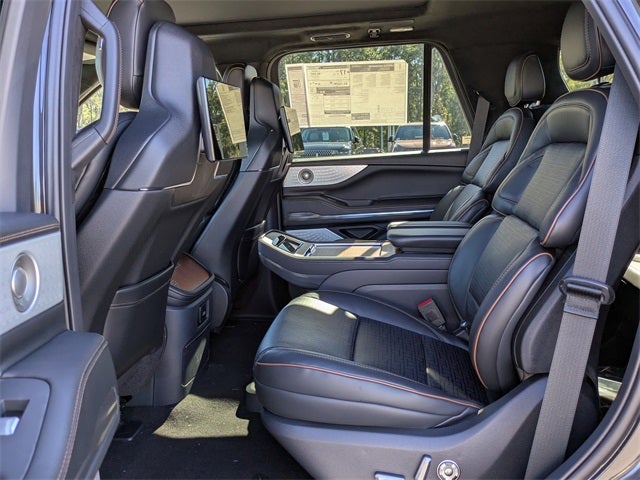 2025 Lincoln Navigator Black Label