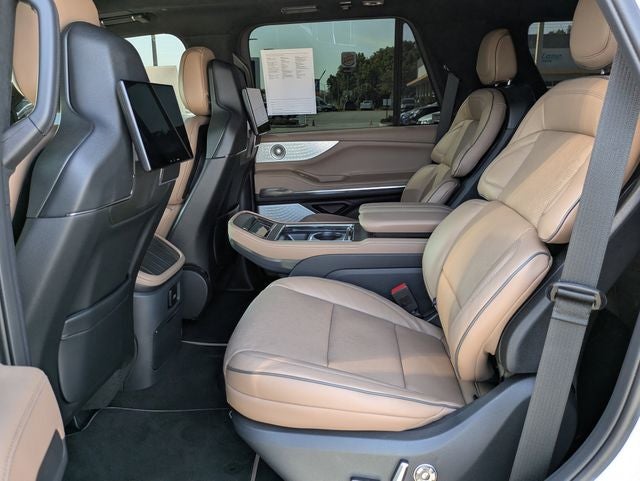 2025 Lincoln Navigator Black Label