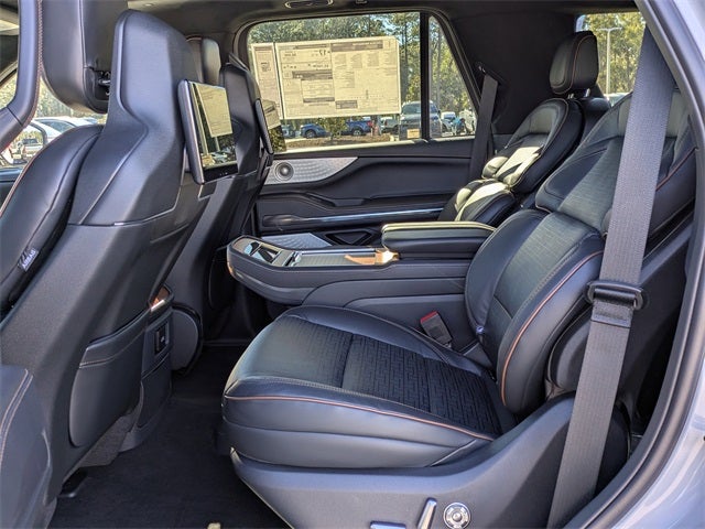 2025 Lincoln Navigator Black Label