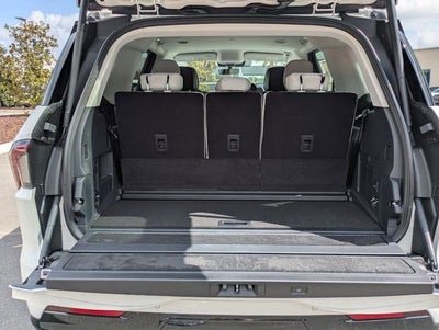 2026 Lincoln Navigator Premiere