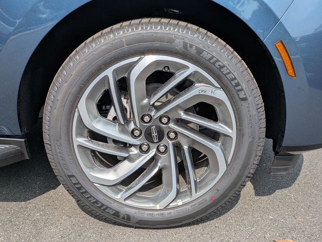 2027 Lincoln Navigator Premiere