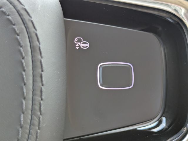 2027 Lincoln Navigator Premiere