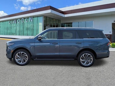 2027 Lincoln Navigator Premiere