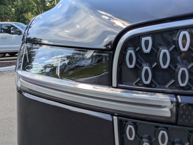 2027 Lincoln Navigator Premiere