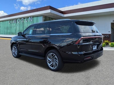 2027 Lincoln Navigator Premiere