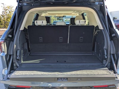 2027 Lincoln Navigator Reserve
