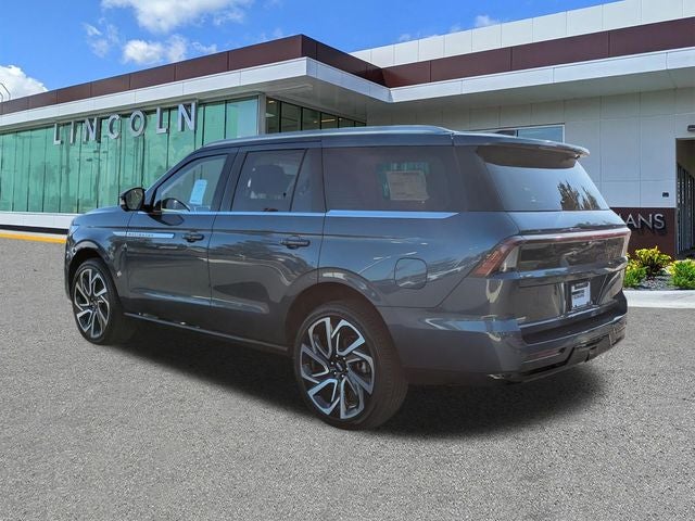 2027 Lincoln Navigator Reserve