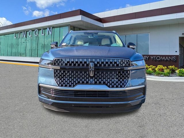 2027 Lincoln Navigator Reserve