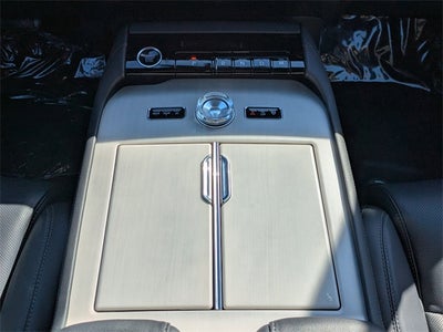 2026 Lincoln Navigator L Reserve