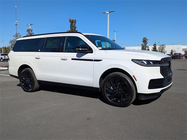2026 Lincoln Navigator L Reserve