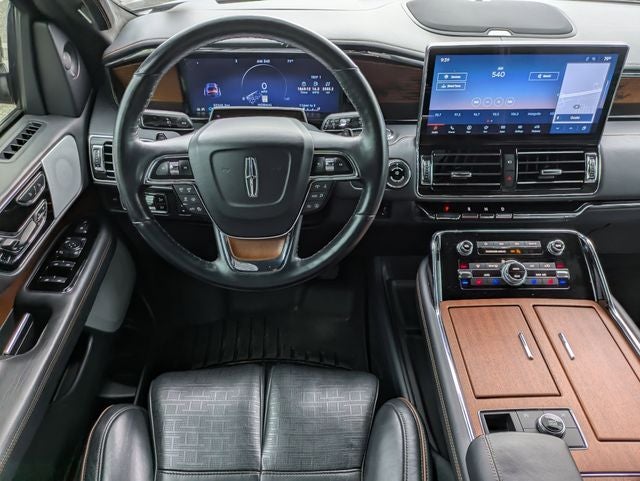 2024 Lincoln Navigator L Black Label